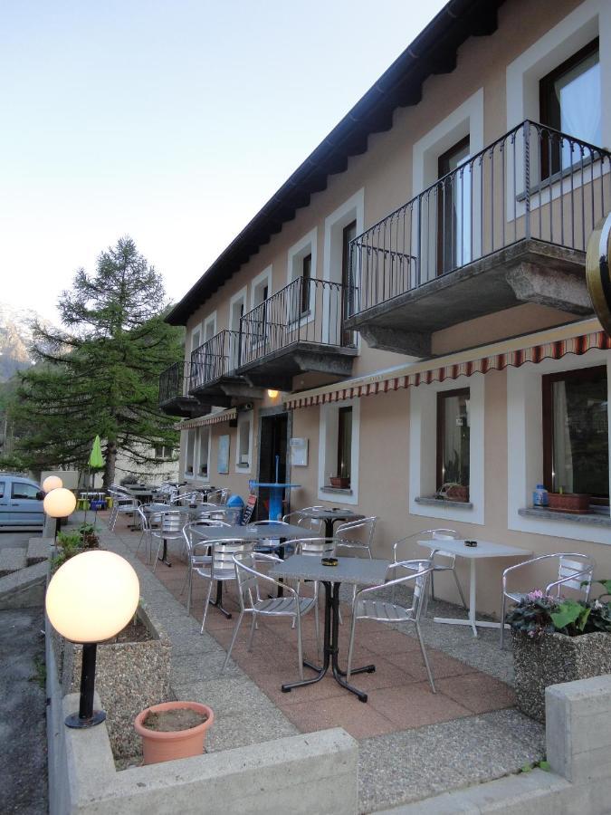 Ristorante Garni Lavizzara Hotel Sornico Exterior photo